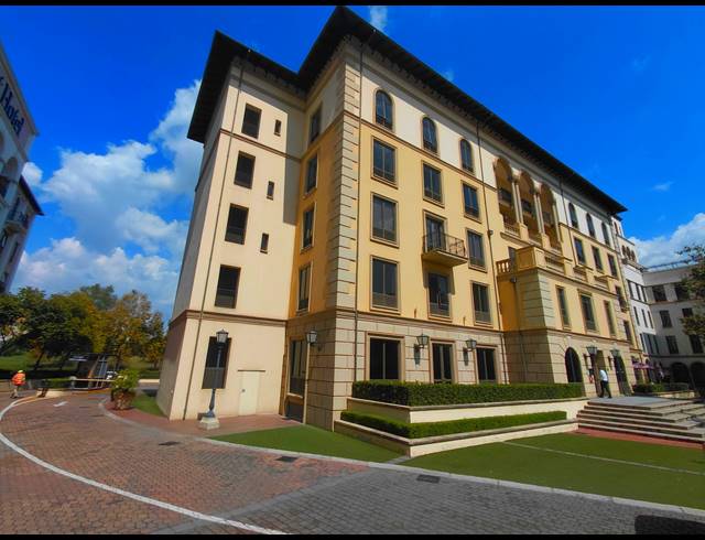 20M² SERVICED OFFICE TO LET IN FOURWAYS